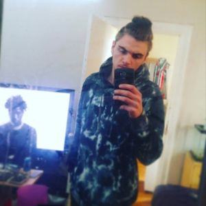 Meet your Posher, Logan